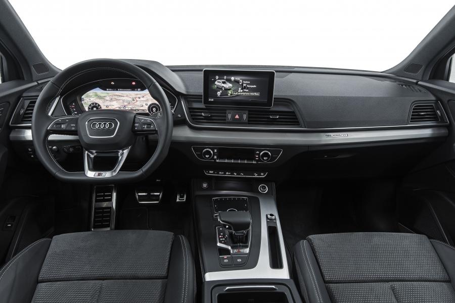 Торпедо Audi SQ5 3.0 TFSI 2018 года  (LA) (фото 5 из 9)